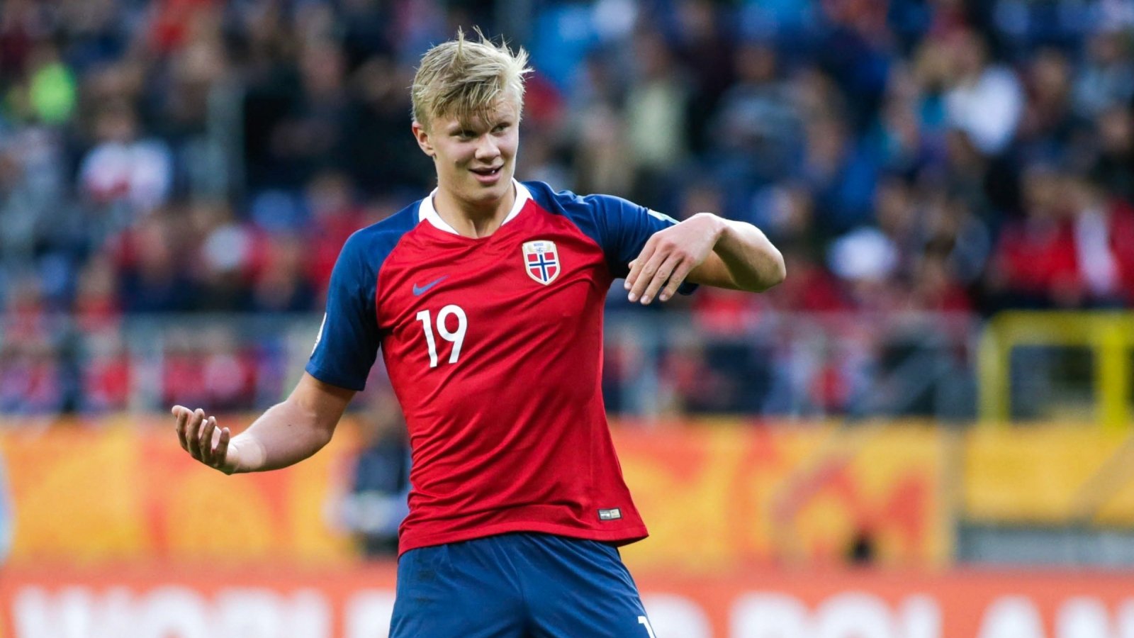 外媒统计2023年电竞赛事英语观众峰值：S13世界赛稳居第一